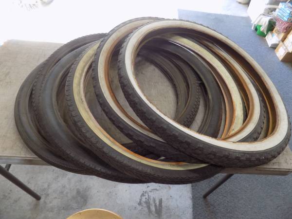 BICYCLE TIRES 26" 6 TOTAL TIRES 1