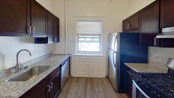 $1,499 / 2br - 800ft2 - Spacious 2 Bedroom with W/D In-Unit in Mount Vernon!  One Month Free!! (Mount Vernon, Mt. Vernon, Downtown, Penn, Inner Harbor)63685908833411120