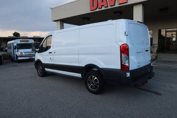 2021 Ford Transit T-250 - Photo 7