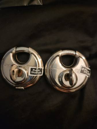 Storage unit locks 1