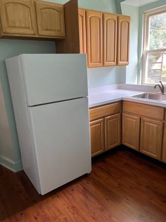 $1,700 / 2br - Huge 2BR in historic Poughkeepsie neighborhood (POUGHKEEPSIE)64035737308163122