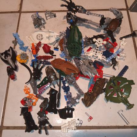 Bionicle parts 1