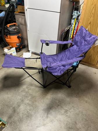 Purple folding camping chair 1