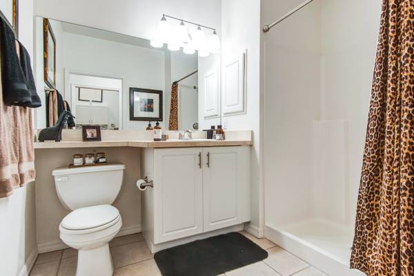 $1,949 / 2br - 2 BEDROOM 2 BATH APARTMENT AVAILABLE!! (5333 SW 75th Street, Gainesville, FL.)63823034375939123
