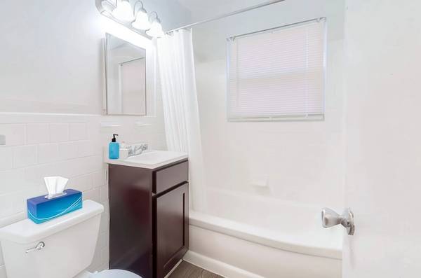 $1,185 / 1br - 600ft2 - Check out our 1 bed / 1 bath. Every convenience your heart desires! (Temple Hills)63779216402691121