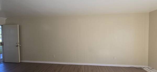 $2,395 / 2br - Apartamento de dos habitaciones renovado con estacionamiento y lavandería en el lugar (National City)63663940456451123