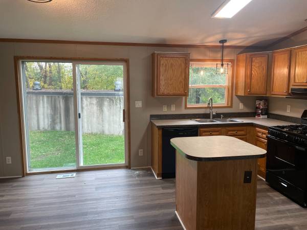 $134,499 / 1344ft2 - 3Bed & 2 Bath - 2005 Home - BLE #229 (Lino Lakes)64151575884035124