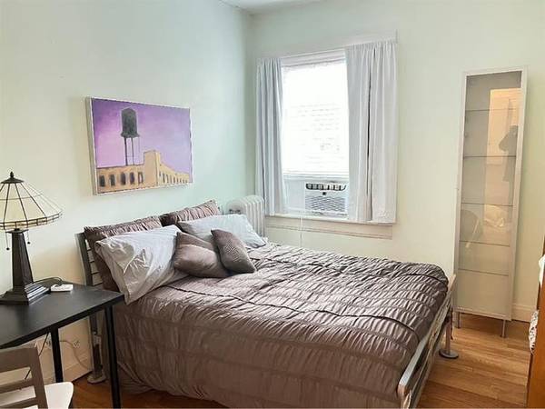 $550 / 2br - private room in SE Rogers Park apt (West Albion Avenue, North Side, Chicago, IL)63959878134274122