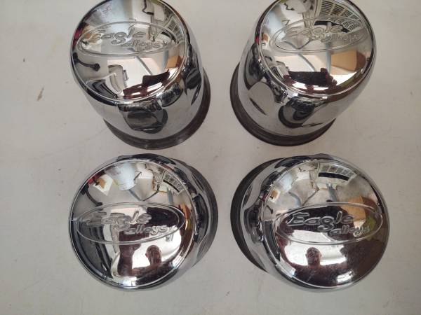 Eagle alloys center caps 1
