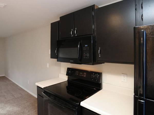 Dayton Bed Private Entrances Pet - Room for Rent