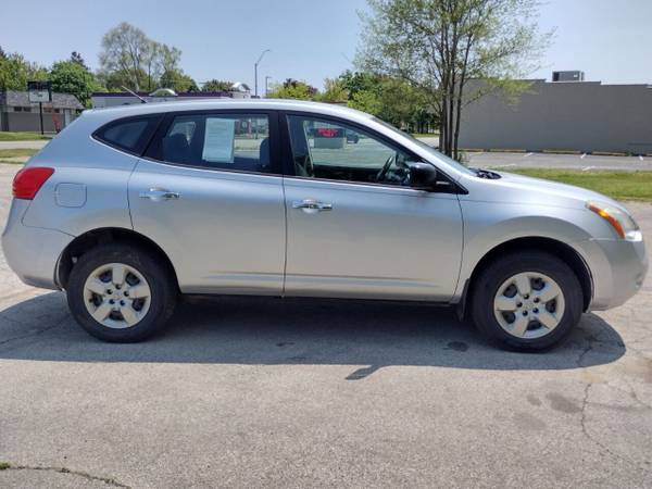 2010 NISSAN ROGUE - $3,999 (ZION ILLINOIS)63618826226563122