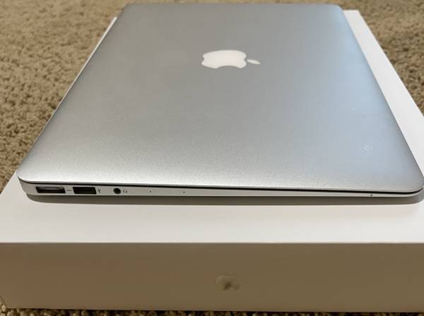 Apple MacBook Air 13-inch, Silver Intel i5 - computers - by owner