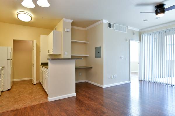 $3,363 / 2hab - 1184ft2 - 2/HD 2/HB, Piscina y Spa Relajantes, Pisos de Madera LVT (dublin / pleasanton / livermore)63667941497603124