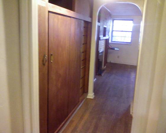 $4,200 / 1br - 1000ft2 - Ático en Brownstone de Williamsburg. 1 parada de Manhattan en L,M,J. Gran jardín privado (Williamsburg)63788622420865121