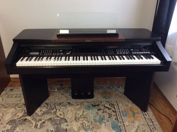 Technics SX-PR 804 digital piano 1