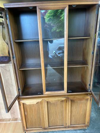 Vintage Glass Display Cabinet - $230 (Lakeway)63435755042691124