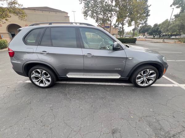 2011 BMW X5 Xdrive 50i AWD with low mileage - $13,750 (fremont / union city / newark)63624220666881123