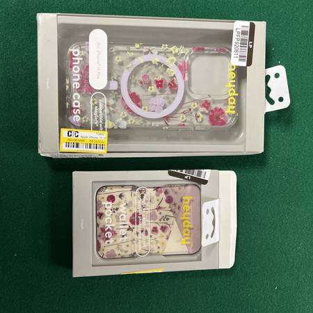 iPhone 15 Pro Case & Wallet Pocket 1
