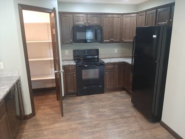 $1,150 / 2br - 1380ft2 - Townhouse Duplex Unit For Lease (Strasburg)63969200679939123
