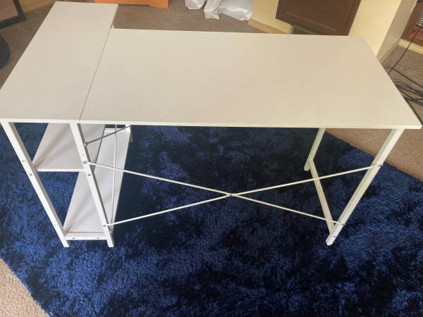 Desk 1