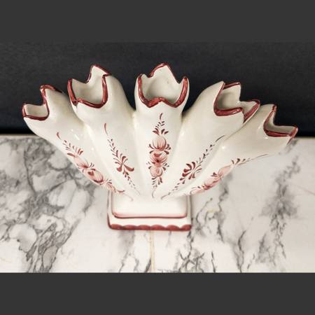 5 Finger Vase, Jay Willfred Ceramic Tulipiere. Free of Cracks, Hand Painted Flor 1