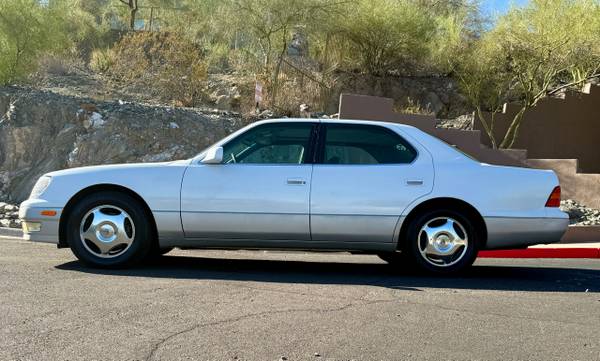 1998 Lexus LS 400 4dr Sedan w/Luxury Group - $11,000 (Phoenix, AZ)63469771702401121