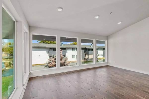 $1,600 / 3br - 1173ft2 - Enough living space for all your needs. 3 bed, 2 bath. Check us out! (Kennewick - 10 Minutes from Tri-Cities Airport)63624251006083122