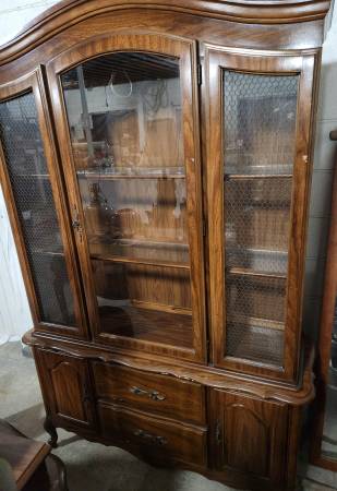 China Buffet Hutch 1