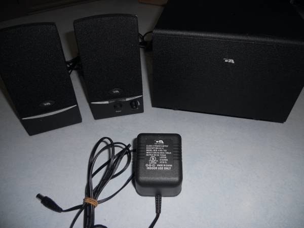 "CYBER ACOUSTICS" 3-PIECE SPEAKER SYSTEM 1