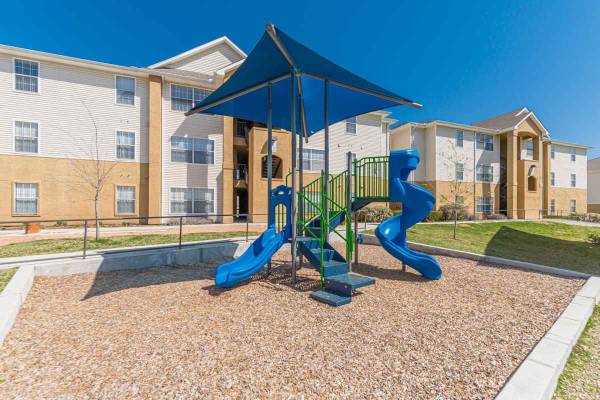 $1,718 / 3br - 1063ft2 - For affordable living in McKinney, check out this 3 bed, 2 bath! (McKinney)63936224102146123