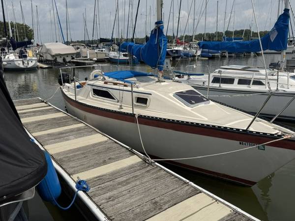 1984 Hunter 22 1
