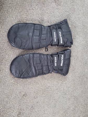 Snowmobile Mittens 1