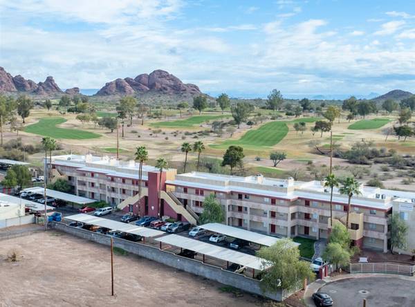 $1,095 / 1br - FREE MONTH + MOVE IN for $500 - Kitchen Dining Space - Low Pet Rent (Phoenix)63966950216451123
