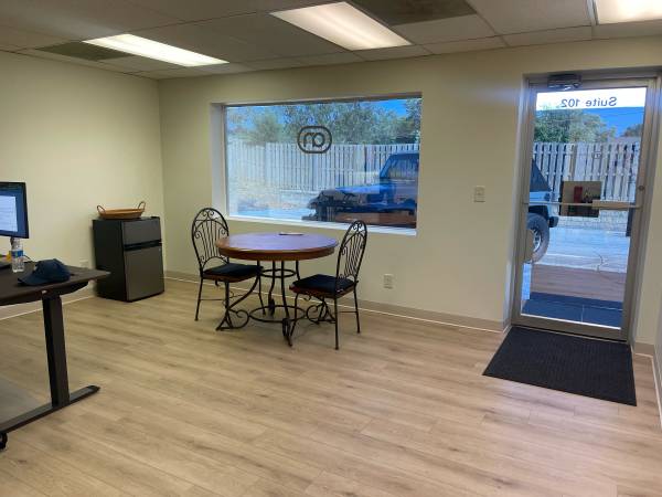 $725 / 650ft2 - PROFESSIONAL OFFICE SPACE (DESMOINES)64163743362179122