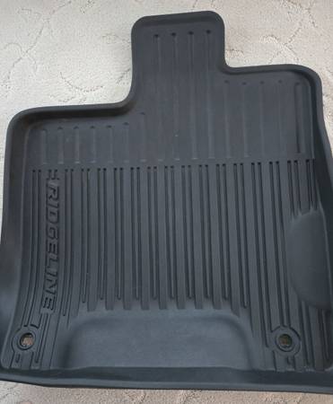 Genuine OEM Honda Ridgeline Front Black All Season Floor Mats 1