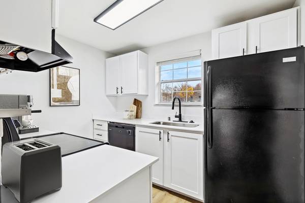 $1,740 / 1hab - 523ft2 - ¡Hola septiembre! Comienza el otoño con ¡un mes gratis! (6305 S 238th Pl, Kent, WA)63850640513283120