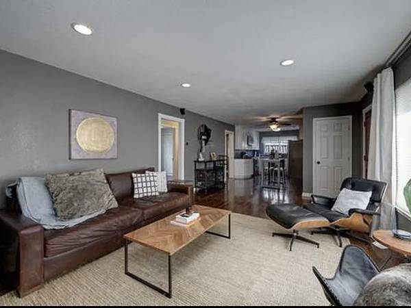 $1,500 / 3br - 1200ft2 - Beautiful Single-Family Home with Modern Upgrades in San Jose (San Jose)63826177255043122