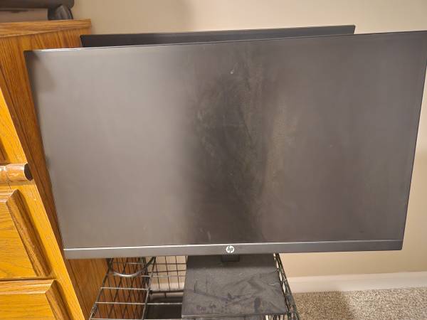 HP Monitors (2) 1