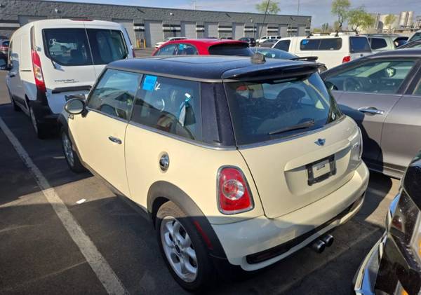2013 R56 MINI COOPER Hardtop S auto PEPPER WHITE 94k Serviced NEW BRAK - $8,500 (Specializing in MINI's ONLY / Indoor Showroom)63438320360835121