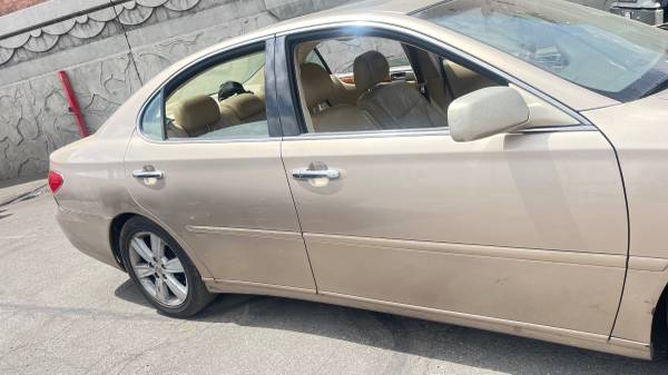 Flor vende Lexus 330E 2005 - $4.000 (Compton)63441082789763121