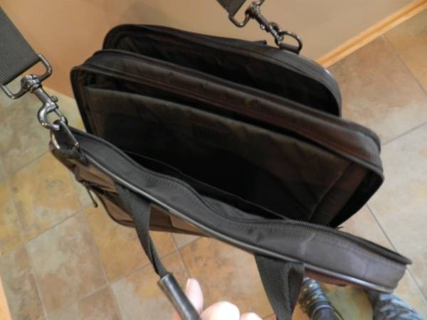 Computer Bag (Targus) - $15 (Papillion, NE)63471099824641122