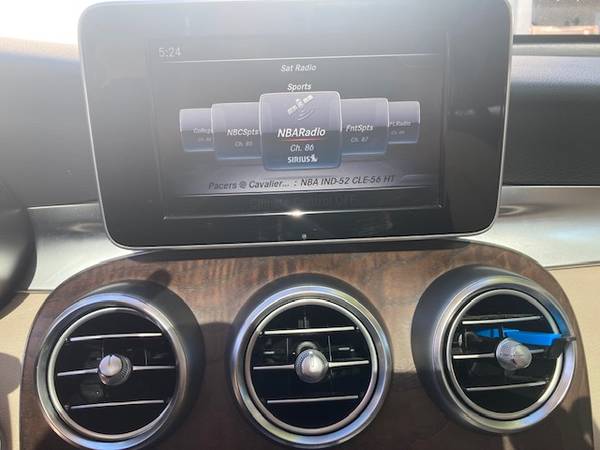 2019 Mercedes-Benz GLC 300 4MATIC Sport Utility 4D - $18,900 (santa rosa)63469763117827124