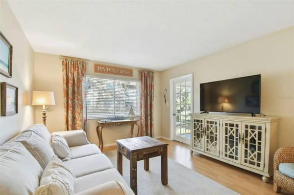 $80 / 1br - 639ft2 - GLEN OAKS GARDEN APTS 1 (Sarasota)63791104242305123