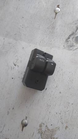 OMRON Front Left Master Switch 1