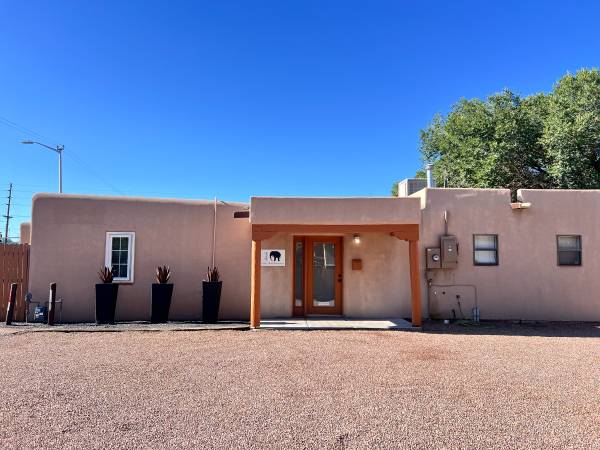 $1,800 / 1300ft2 - Charming Santa Fe Adobe Office Building (Santa Fe)63806193293571120