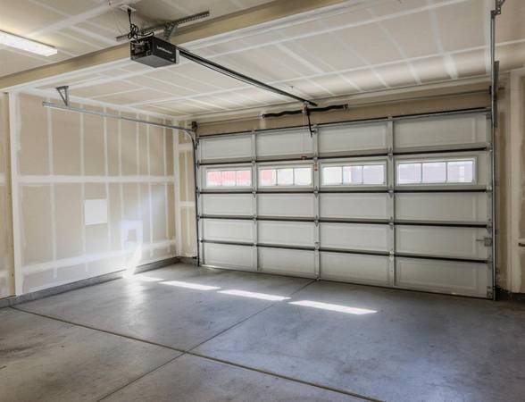 $3,595 / 3hab - ¡AHORRE! AHORA DISPONIBLE - Amplia casa de 3 habitaciones - Paisaje con eficiencia hídrica (Petaluma)63824140968577124
