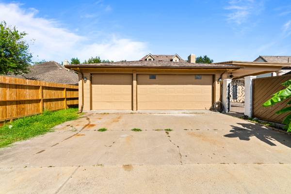 $3400.00 / 1br - Cozy 4 Bed/2.5 Bath Room in Corpus Christi - $3400/mo64036540495363122