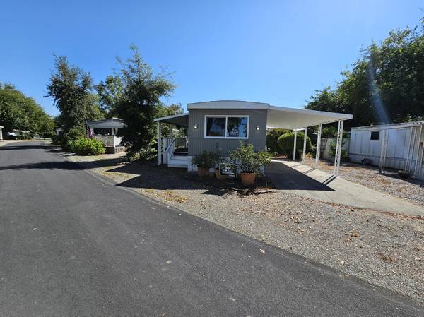$39,990 / 1br - 1/1 REMODEL IN 55+ PARK WITH STUNNING RIVER VIEWS!!! (Red Bluff)63972530125186120