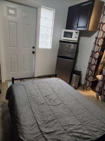 $1,100 / 1br - Efficiency for Rent (Miramar)63379590052995122