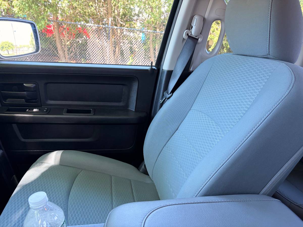 2016 Dodge Ram 1500 Express Quad Cab@ 90k miles @ 4x4@ twg pkg